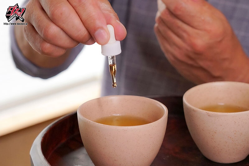 豊満巨乳すぎる彼女が俺の親父に寝取られ種付けプレスされていた。 美園和花のサンプル画像2