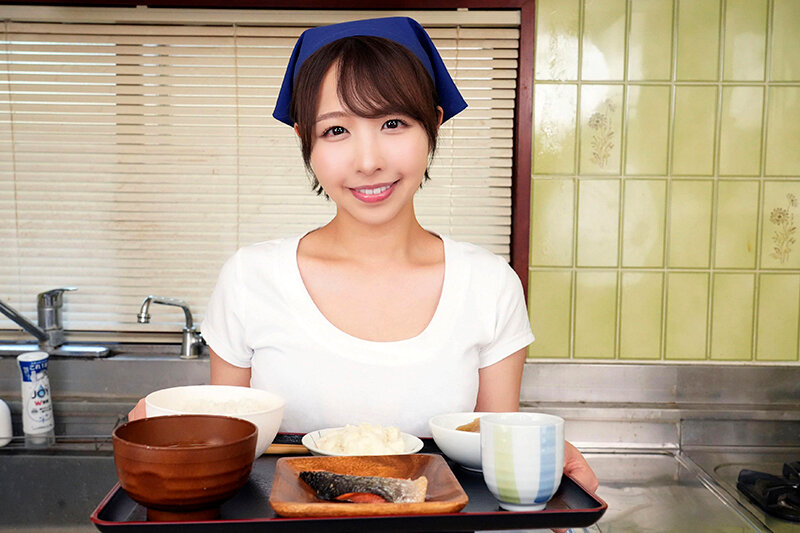 【VR】田舎の民宿でリゾートバイトをしたら巨乳でショートカットの宿主が勤務中でも励ましながら抜いてくれる 宍戸里帆のサンプル画像5