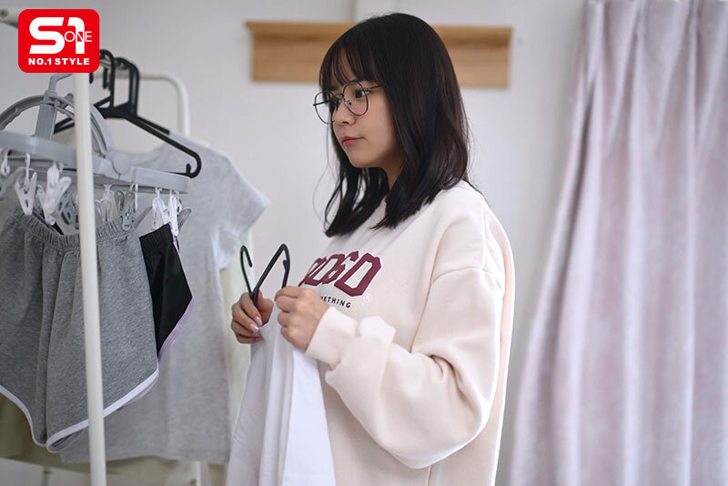 見た目は地味だが脱いでコレだったらどうする…？部活しかしてこなかった性欲強い隠れ巨乳女子大生 田野憂のサンプル画像1