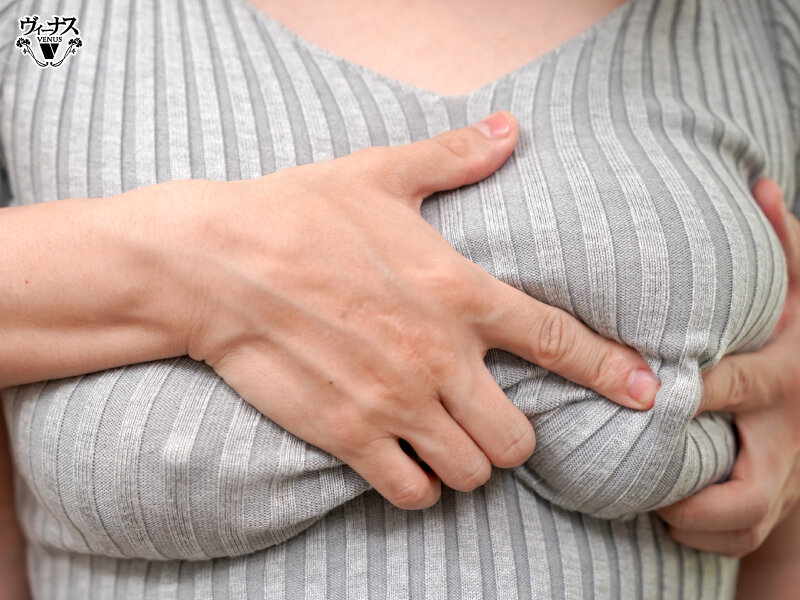 誘われ待ちがエロずるすぎるノーブラ巨乳叔母に生中出しさせられた！！ 美園和花のサンプル画像4